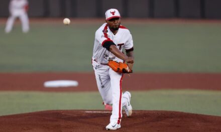 Toros de Tijuana venció 6-2 a Rieleros de Aguascalientes para emparejar la serie