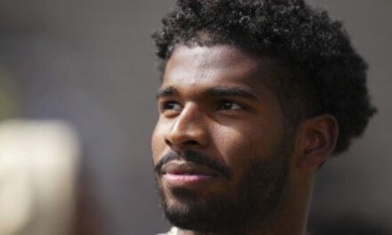Browns seleccionan a Shedeur Sanders en la 5ta ronda del draft de la NFL