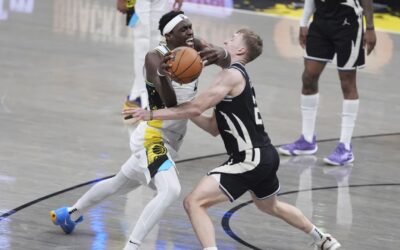 Siakam y Haliburton lideran victoria 117-98 de Pacers ante Bucks en primer juego de los playoffs