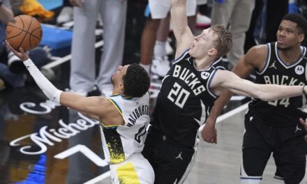 Haliburton y Pacers eliminan a Bucks de los playoffs al superarlos 119-118 en prórroga