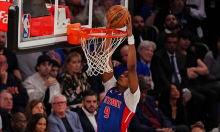 Pistons vencen a Knicks 106-103 en 5to partido y siguen con vida en serie de playoffs