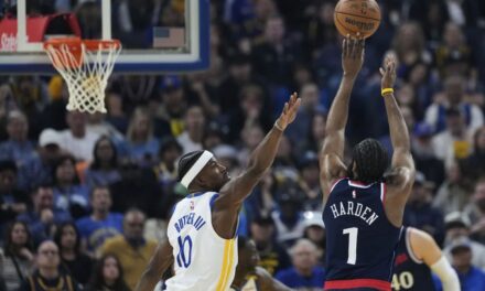 Clippers superan 124-119 a Warriors en tiempo extra y aseguran quinto puesto en playoffs del Oeste
