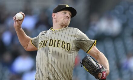 Pivetta brilla en la lomita y Padres vencen 2-0 a Tigres para lograr 7ª blanqueada en 24 juegos
