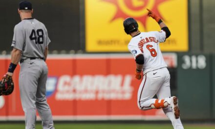 Orioles ganan 2 de 3 contra Yankees, al llevarse el último juego por 5-4 pese al jonrón de Judge