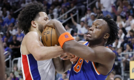 Knicks vencen 118-166 a Pistons para tomar ventaja de 2-1 en la serie de primera ronda