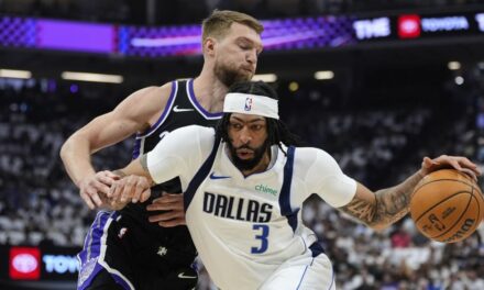 Mavericks vencen a Kings 120-106 y avanzan para enfrentar a Grizzlies en el Play-In