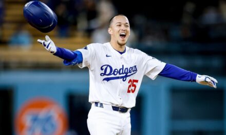 Edman conecta sencillo de dos carreras en la décima y Dodgers superan 7-6 a Marlins