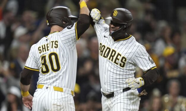 Bogaerts conecta HR y remolca 3 para que Padres derroten 7-4 a Gigantes