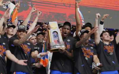 Florida gana su tercer título nacional y niega a Houston el primero con remontada 65-63