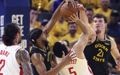 VanVleet y Rockets fuerzan un 7mo partido al vencer 115-107 a Warriors