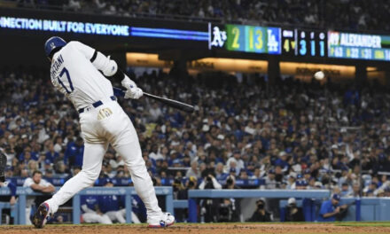 Ohtani conecta 2 jonrones y remolca 6 carreras por Dodgers, que trituran 19-2 a Atléticos