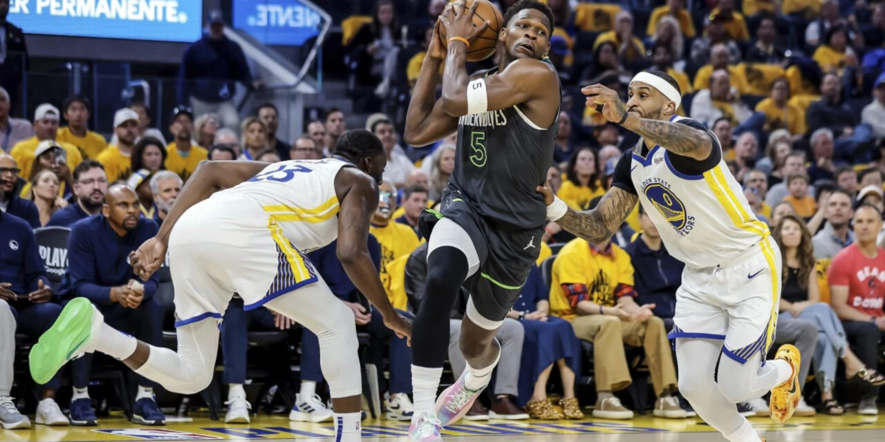 Edwards y Randle guían a Wolves a triunfo 102-97 sobre Warriors para adelantarse 2-1 en la serie