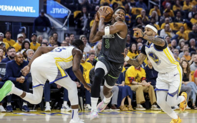 Edwards y Randle guían a Wolves a triunfo 102-97 sobre Warriors para adelantarse 2-1 en la serie