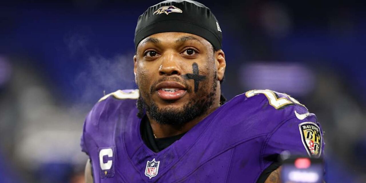 Ravens acuerdan extensión de dos años y 30 millones con corredor Derrick Henry