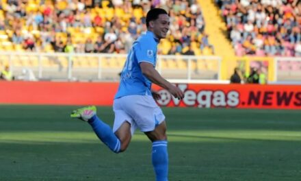 Nápoles gana 1-0 en Lecce y apuntala su liderato