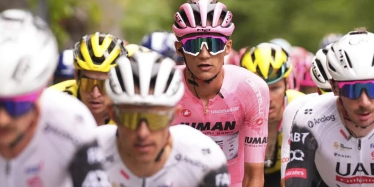 Isaac Del Toro defiende la maglia rosa en una emocionante semana del Giro de Italia