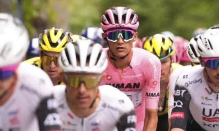 Isaac Del Toro defiende la maglia rosa en una emocionante semana del Giro de Italia