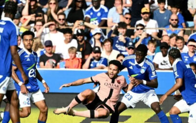 El campeón PSG cae en Estrasburgo antes de duelo crucial ante Arsenal