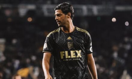 Carlos Vela se retira del fútbol y pone fin a una carrera de 19 años como profesional