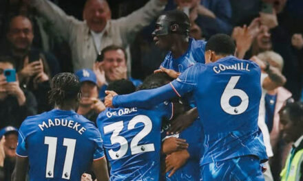 Chelsea derrota a Manchester United 1-0 y se mantiene en el top-5 de la Premier