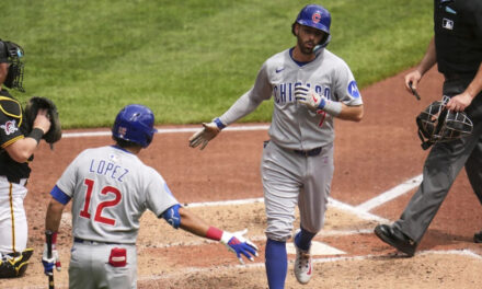 Cubs conectan tres jonrones ante Paul Skenes en victoria 8-3 ante Piratas