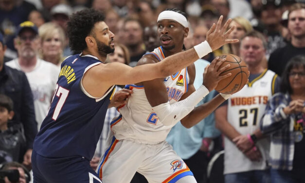 Shai Gilgeous-Alexander anota 25 puntos y lidera al Thunder ante Denver 92-87 para empatar la serie 2-2