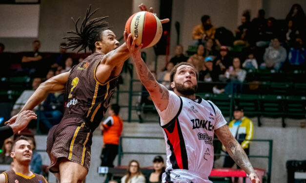 Aplasta Tijuana a Guasave en la Arena Zonkeys