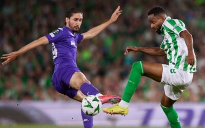 Betis se adelanta 2-1 a Fiorentina en su semifinal de Conference League