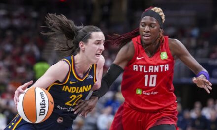 Tiro libre tardío de Rhyne Howard ayuda al Dream a superar a Caitlin Clark y al Fever, 91-90