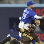 Lukes batea el hit de la victoria en 11ma y los Azulejos vencen 7-6 a Padres