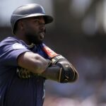 Arozarena y los Marineros vencen 6-1 a los Padres y barren la serie