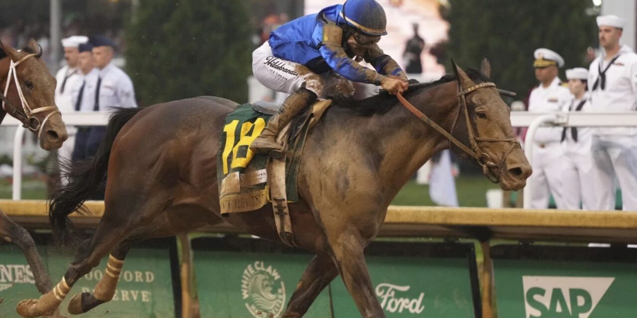 Sovereignty reina en 151ra edición del Derbi de Kentucky, supera al favorito Journalism en lodo