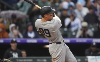 Aaron Judge ayuda a los Yankees a superar 5-4 a los Rockies pese a la lluvia y ganar 2-1 la serie