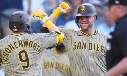 Padres conectan cinco HR’s y logran 24 hits en paliza 21-0 sobre Rockies
