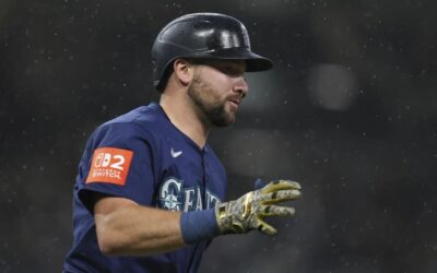 Raleigh conecta jonrón decisivo en victoria 4-1 de Marineros sobre Padres