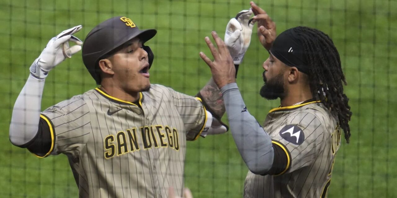 Tatis anota decisiva tras lanzamiento descontrolado y Padres vencen 2-1 a Piratas