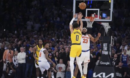 Pacers empatan con tiro de Haliburton al final y vencen 138-135 a Knicks en tiempo extra