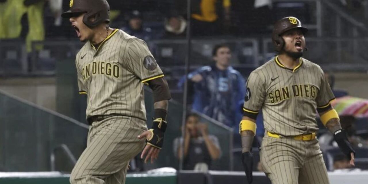 Machado y Bogaerts comandan voltereta de Padres que superan 4-3 a Yankees en juego pasado por lluvia