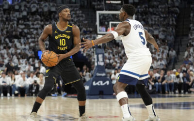 Warriors ganan 99-88 a Wolves en Juego 1 pese a salida de Curry por lesión en muslo