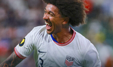 Con gol de Richards en el 2do tiempo, EEUU supera 1-0 a Arabia Saudí y avanza en la Copa Oro