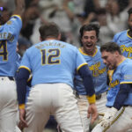 Caleb Durbin conecta un jonrón decisivo y Cerveceros superan 4-3 a Padres