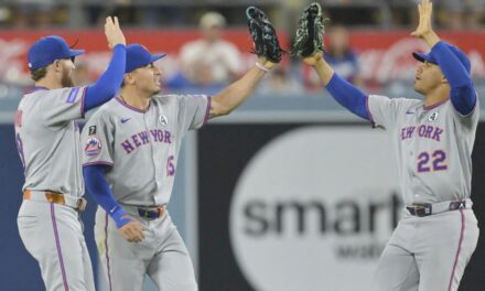 Álvarez conecta doble productor en la 10ma y Mets superan 4-3 a Dodgers