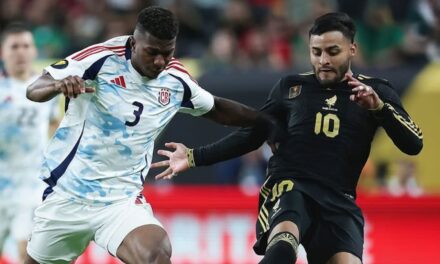 Le anulan gol a México en el último minuto y empatan vs Costa Rica
