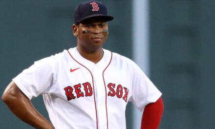 Red Sox traspasan a Rafael Devers a los Gigantes