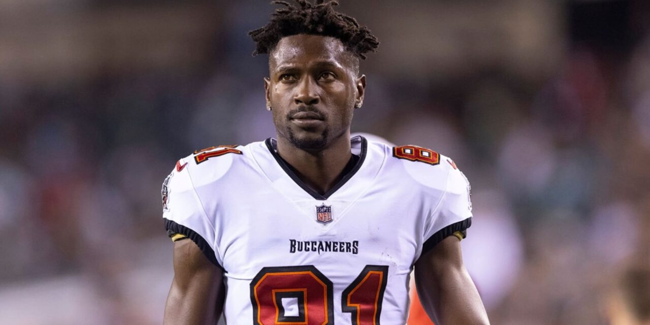 Policía de Miami-Dade busca a Antonio Brown, excampeón de la NFL, por intento de asesinato
