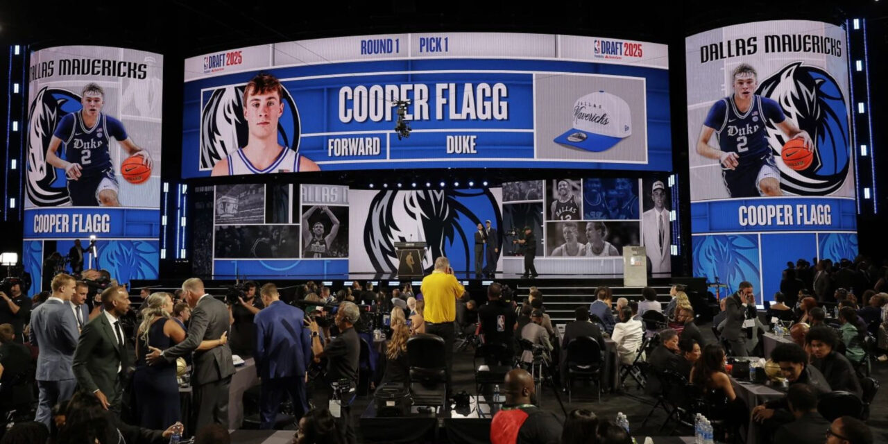 Mavericks reclutan a Cooper Flagg como la primera selección del draft de la NBA