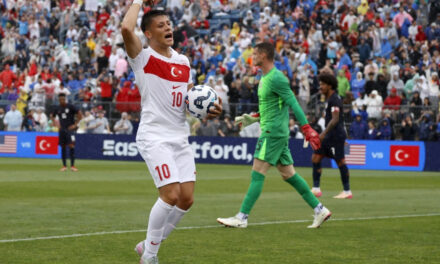 Turquía remonta en amistoso y vence 2-1 a EEUU, que suma su tercera derrota con Pochettino