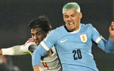 Uruguay despierta y queda a las puertas de un nuevo Mundial con triunfo 2-0 ante Venezuela