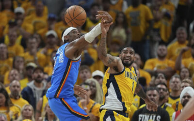 Gilgeous-Alexander brilla al final, Thunder remonta y vence 111-104 a Pacers para empatar Finales