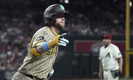 Padres vencen 8-2 a Diamondbacks y rompen racha de tres derrotas consecutivas